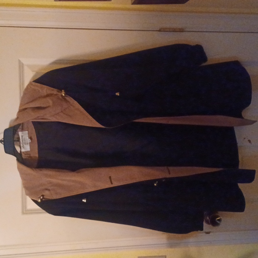 Hooded Jacket Black outer Tan inner S/P